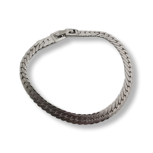 MONET 1960s SILVERPLATED HERRINGBONE CHAIN BRACELET - Picture 3 of 8